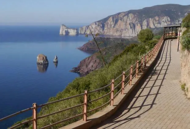 Appartamento INCANTEVOLE TERRAZZA SUL MARE wifi e piscina Nebida