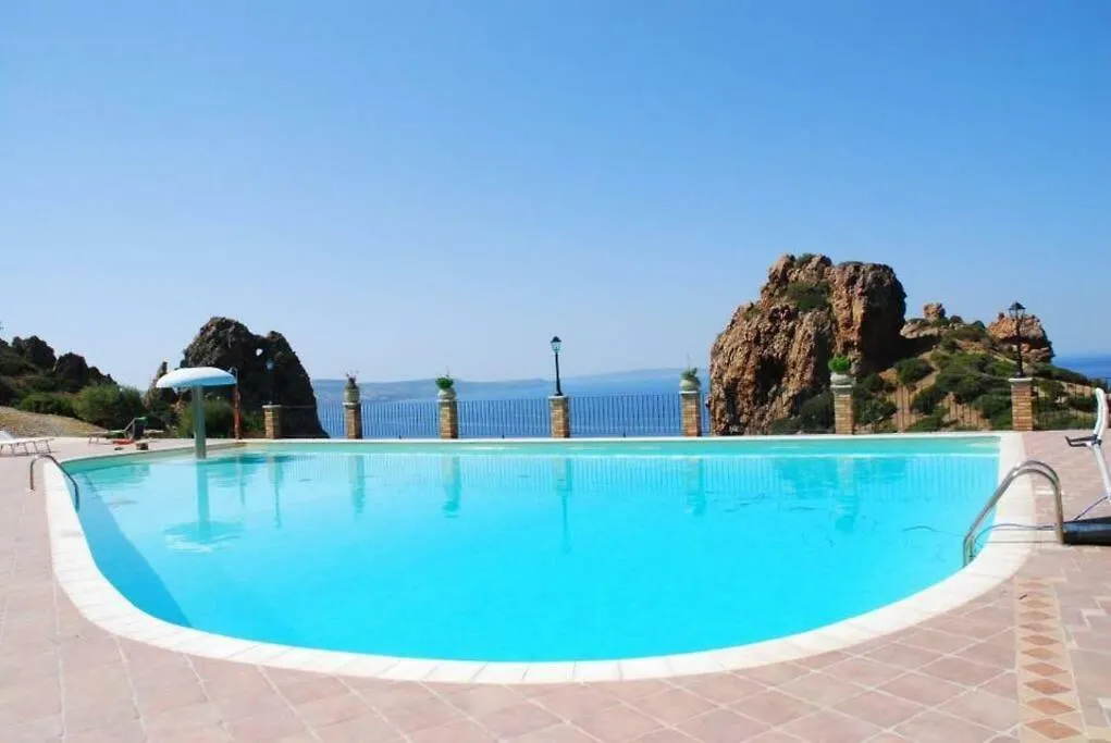Appartamento INCANTEVOLE TERRAZZA SUL MARE wifi e piscina Nebida Italia